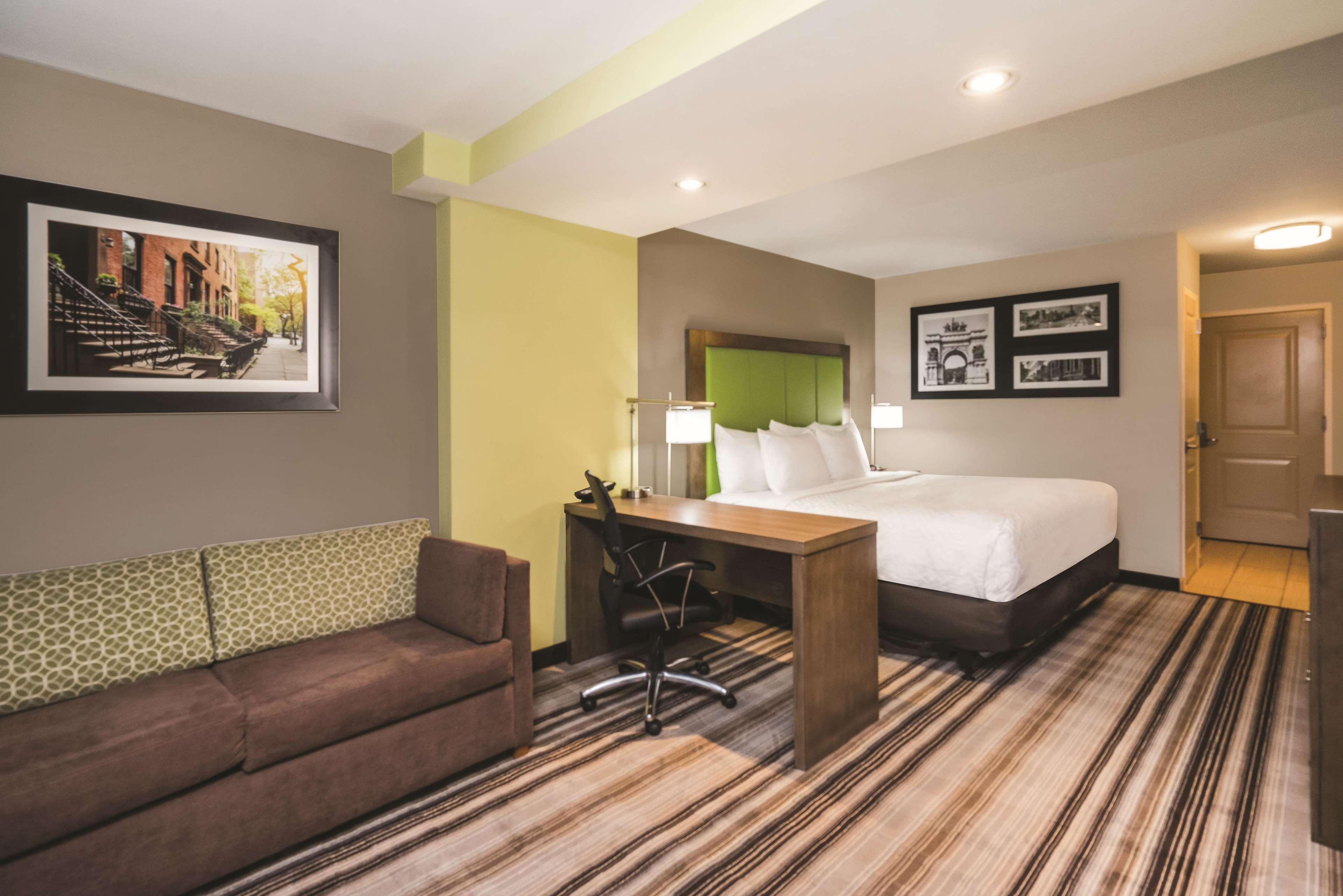 La Quinta By Wyndham Brooklyn Central New York Extérieur photo