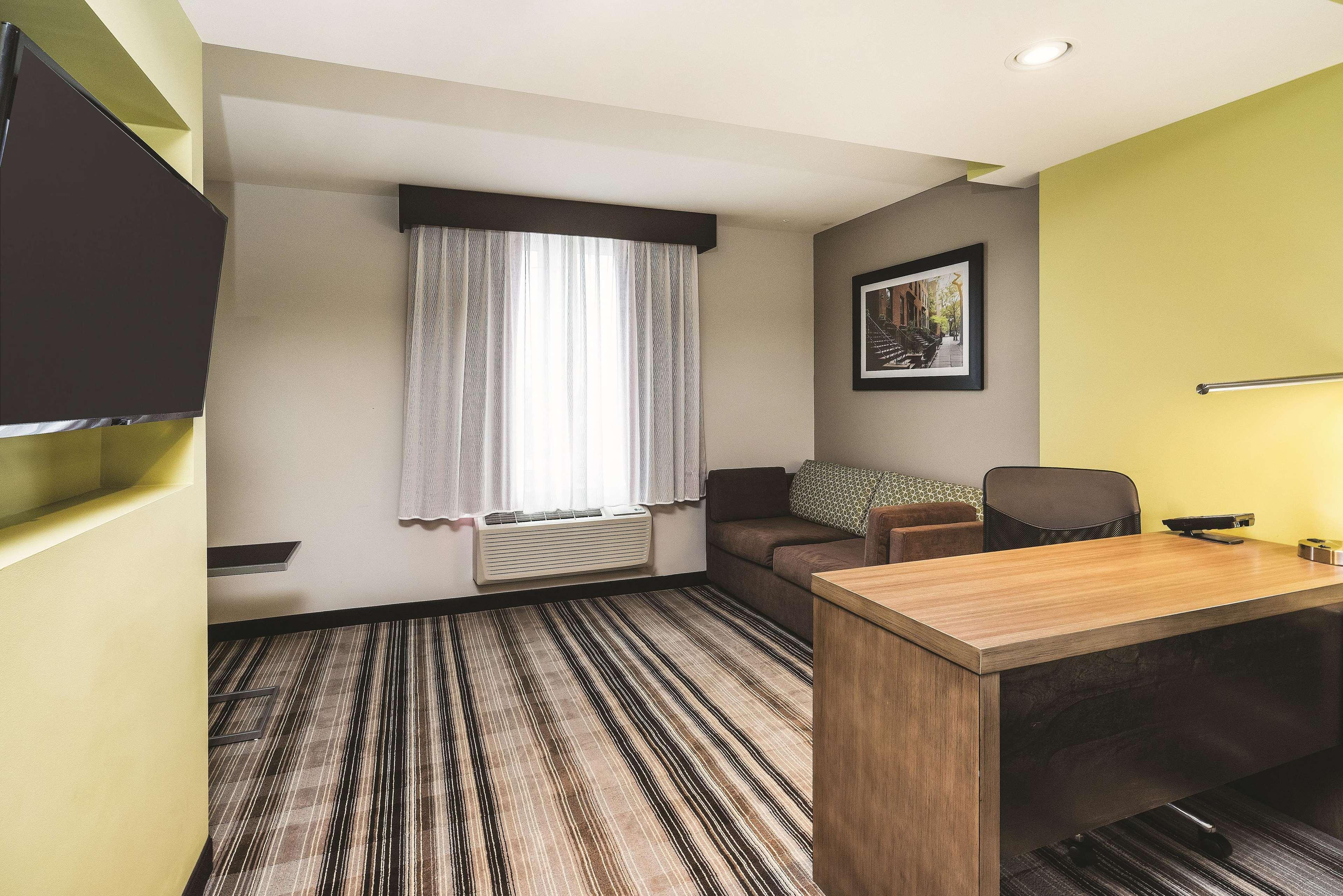La Quinta By Wyndham Brooklyn Central New York Extérieur photo