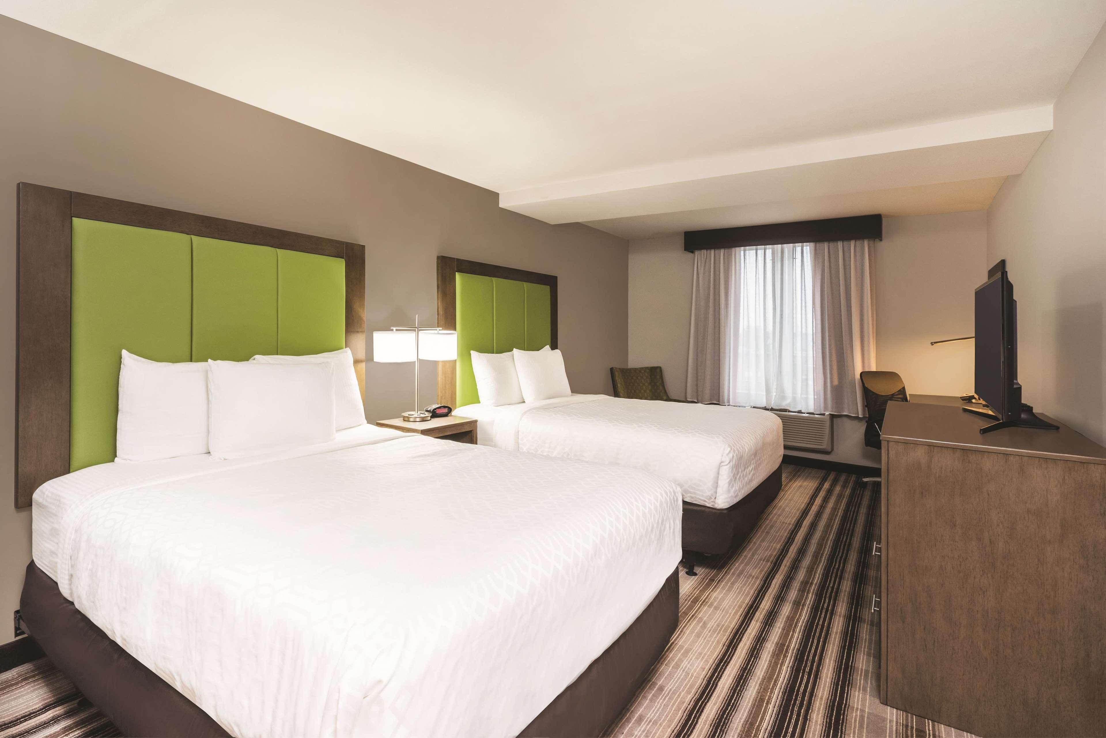 La Quinta By Wyndham Brooklyn Central New York Extérieur photo